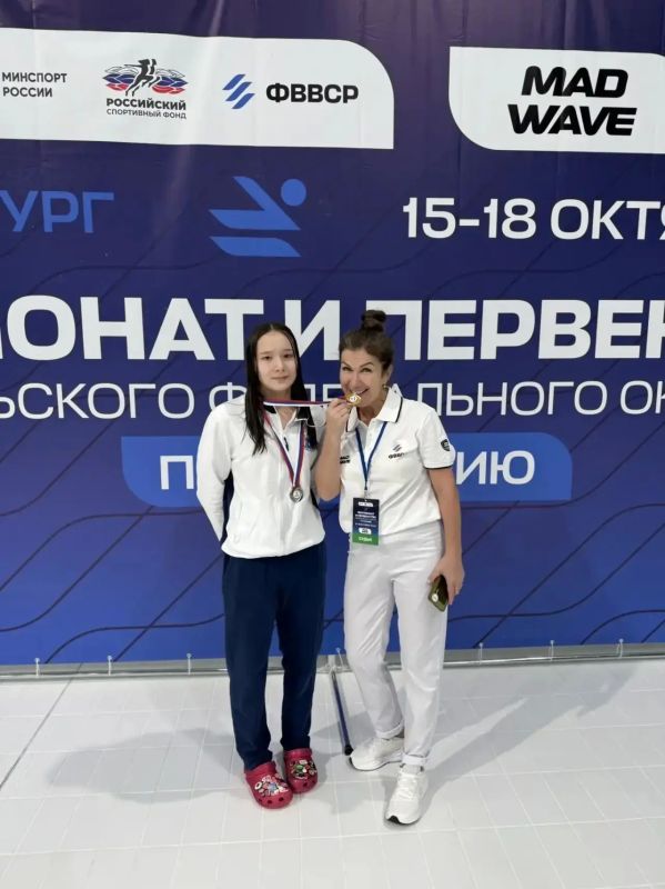 Салехардские пловцы - призёры чемпионата и первенства УрФО Салехардские пловцы - призёры чемпионата и первенства УрФО