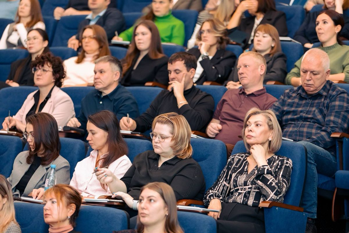 В Новом Уренгое стартовал второй модуль «Ямальской школы строителя» В Новом Уренгое стартовал второй модуль «Ямальской школы строителя»