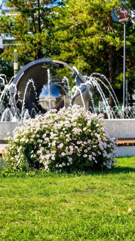 В Ноябрьске высадили более 130 тысяч цветов, а также 536 деревьев и кустарников В Ноябрьске высадили более 130 тысяч цветов, а также 536 деревьев и кустарников