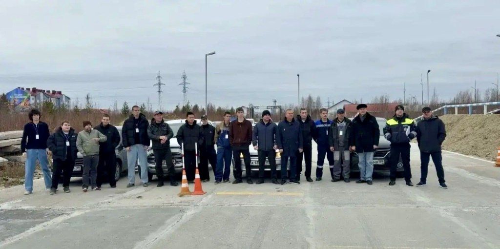 Губкинские автоинспекторы выступили в качестве судей на Олимпиаде профессионального мастерства «Водитель категории «В» - 2026» Губкинские автоинспекторы выступили в качестве судей на Олимпиаде профессионального мастерства «Водитель категории «В» - 2026»