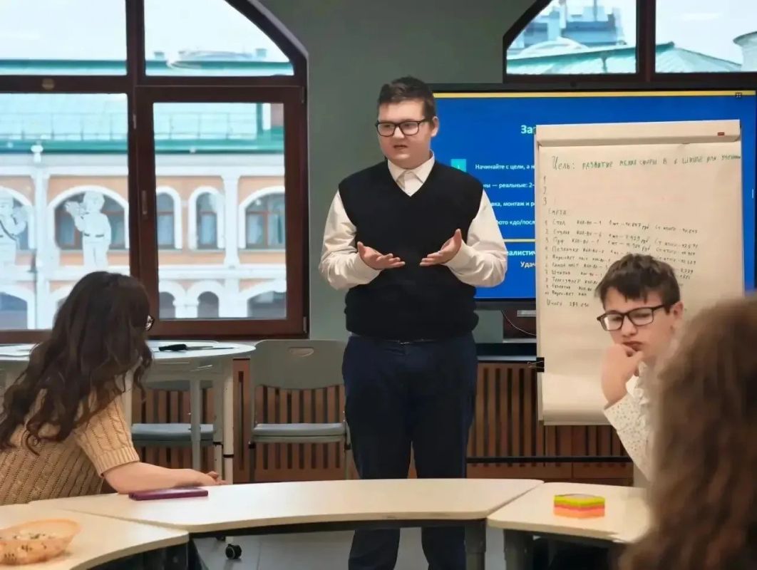 Почти 50 школьников Салехарда освоили основы инициативного бюджетирования Почти 50 школьников Салехарда освоили основы инициативного бюджетирования