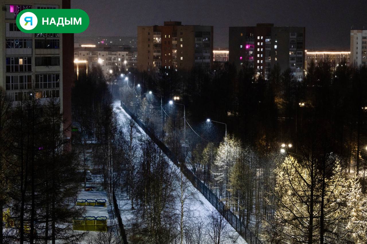 Ночной Надым в снежных объятиях