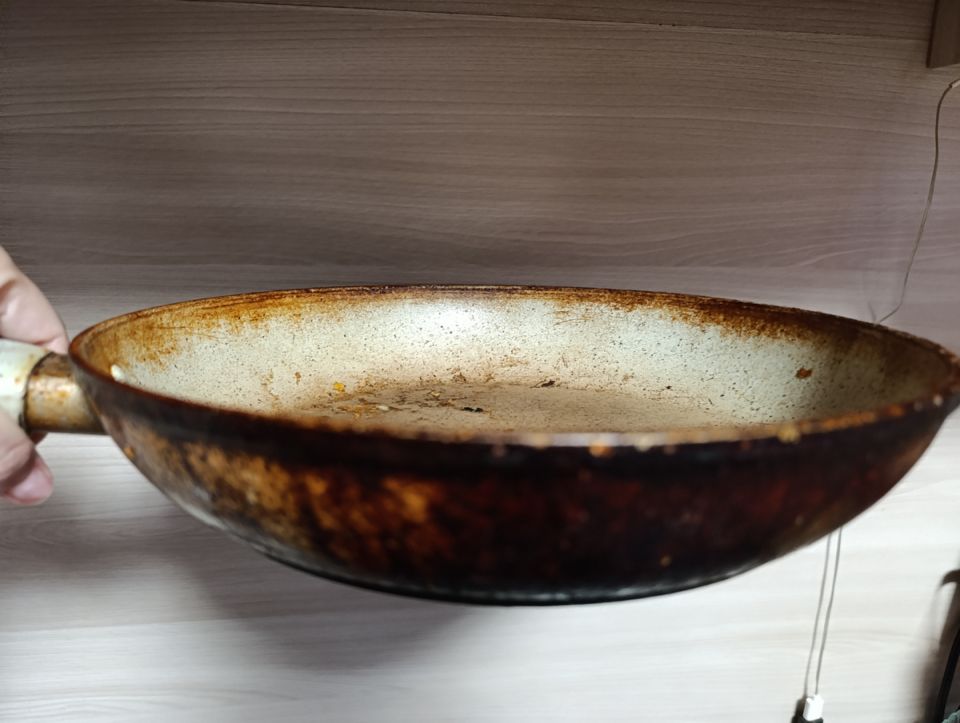 Эффективные методы борьбы с нагаром на сковородах