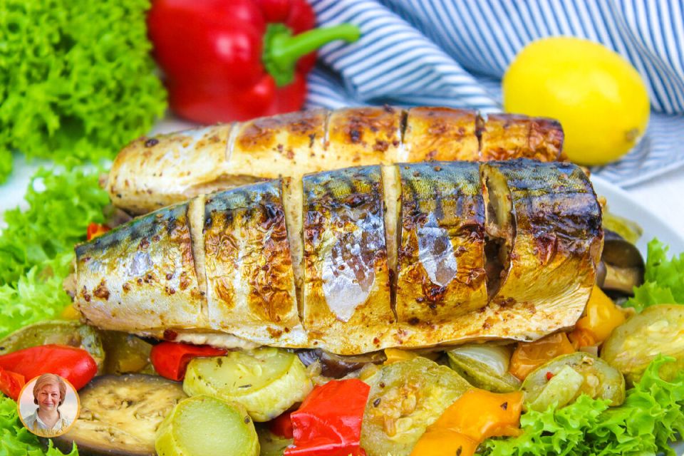 Запеченная скумбрия с овощами: простое и полезное блюдо для всей семьи