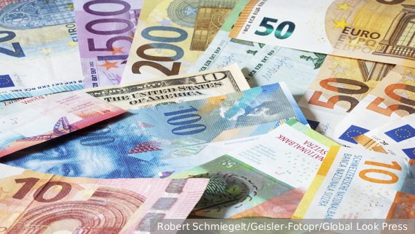 Президенту предложили новые полномочия: валютные ограничения под его контролем