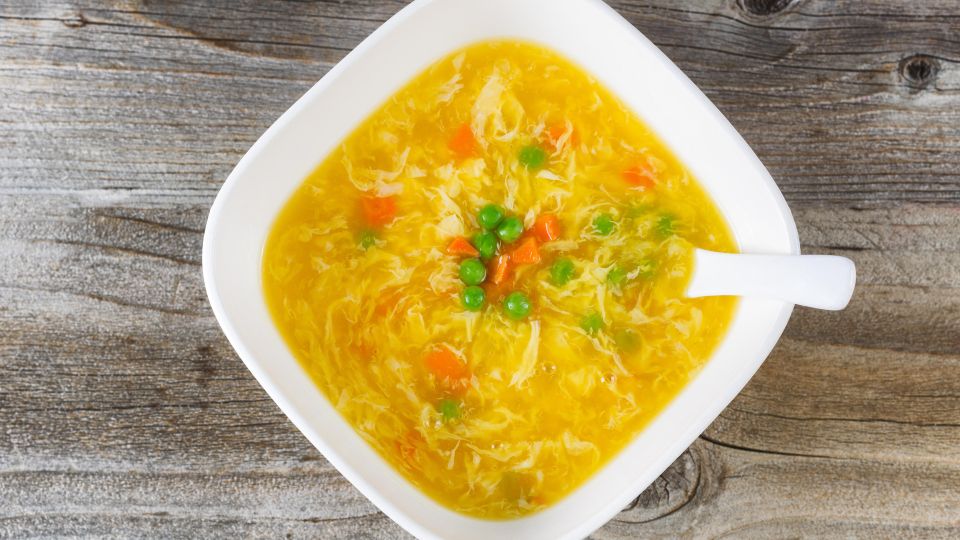 Кулинарный хит всех советских хозяек: суп «Кудрявый» заставит облизнуться домочадцев