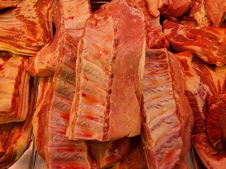 Как спасти пережаренное мясо: секретный ингредиент, который вернет ему сочность