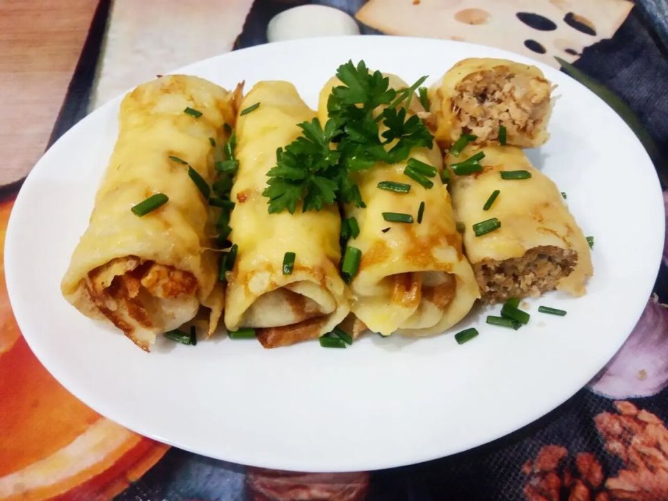 Блинчики с мясом и сыром: простой рецепт, который покорит ваше сердце