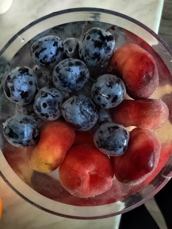 Почему стоит замачивать фрукты и зелень в соде: Простой секрет чистоты