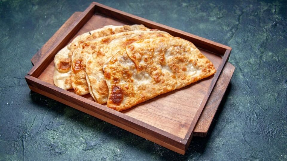 Где в Красноярске готовят самые вкусные чебуреки? Мнения горожан