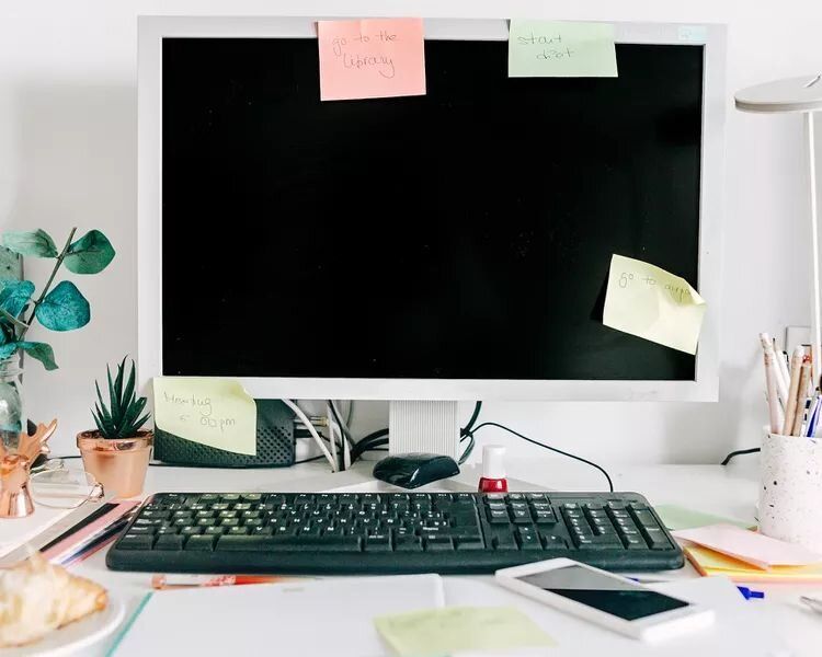 Творческий беспорядок: почему он может стать залогом успеха на работе