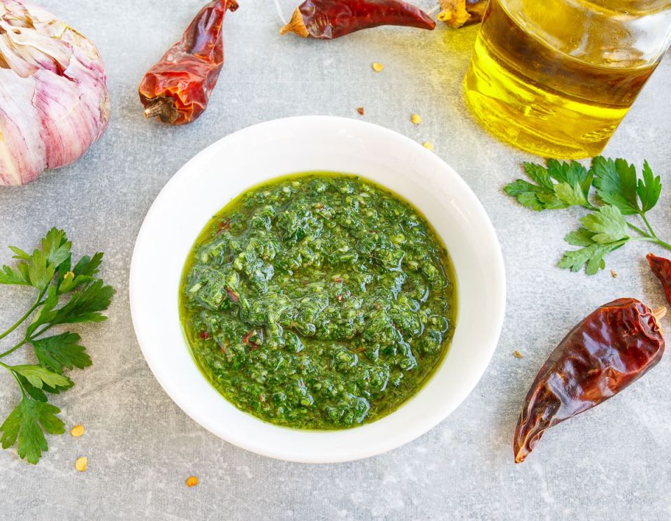 Соус чимичурри: секреты аргентинского вкуса с яркими нотками