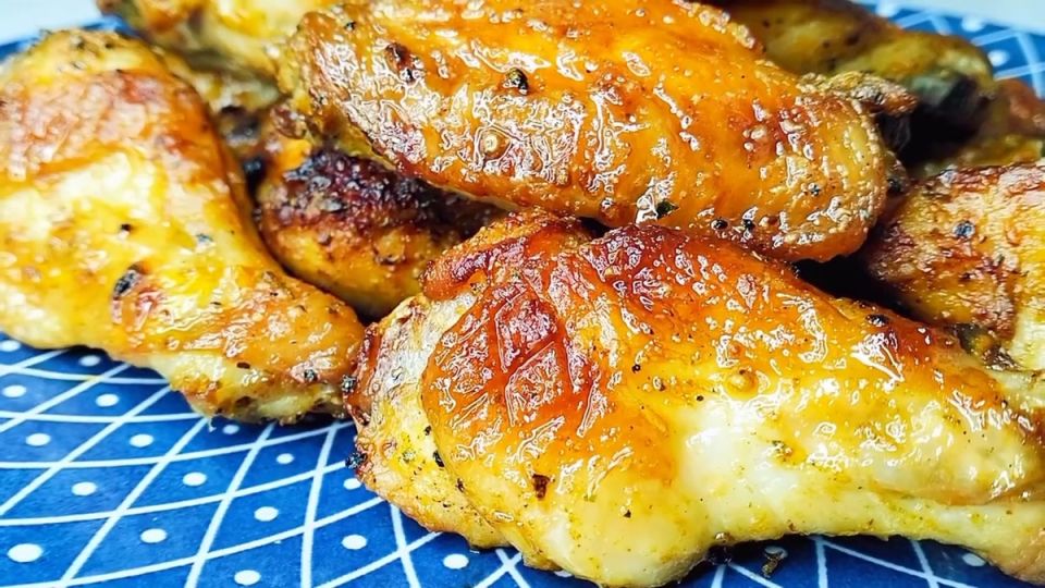 Куриные крылья в духовке: быстро и без лишнего жира