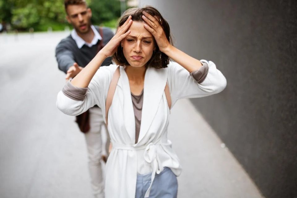 Скажете это — и всё: 7 фраз, которые мгновенно раздражают людей