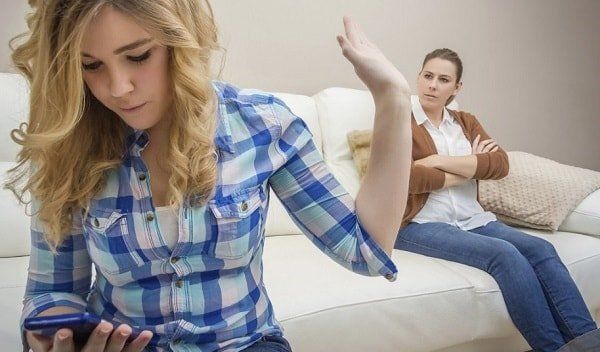 Как справиться с трудным подростком: советы для родителей и стили воспитания